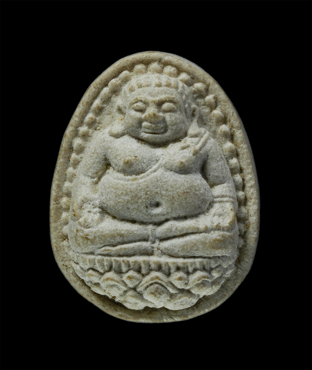 22Nov24 (22)p.jpg - พระสังกัจจายน์ หลวงพ่อชาญณรงค์ อภิชาโต (พระครูสุวรรณรัตนวัฒน์ )วัดเกษตรสุวรรณ อ.บ่อทอง จ.ชลบุรี งานฝังลูกนิมิต ปี2550 เนื้อผงพุทธคุณ ผงว่าน พระเก่าสวย [..] | https://kamulet.in.th